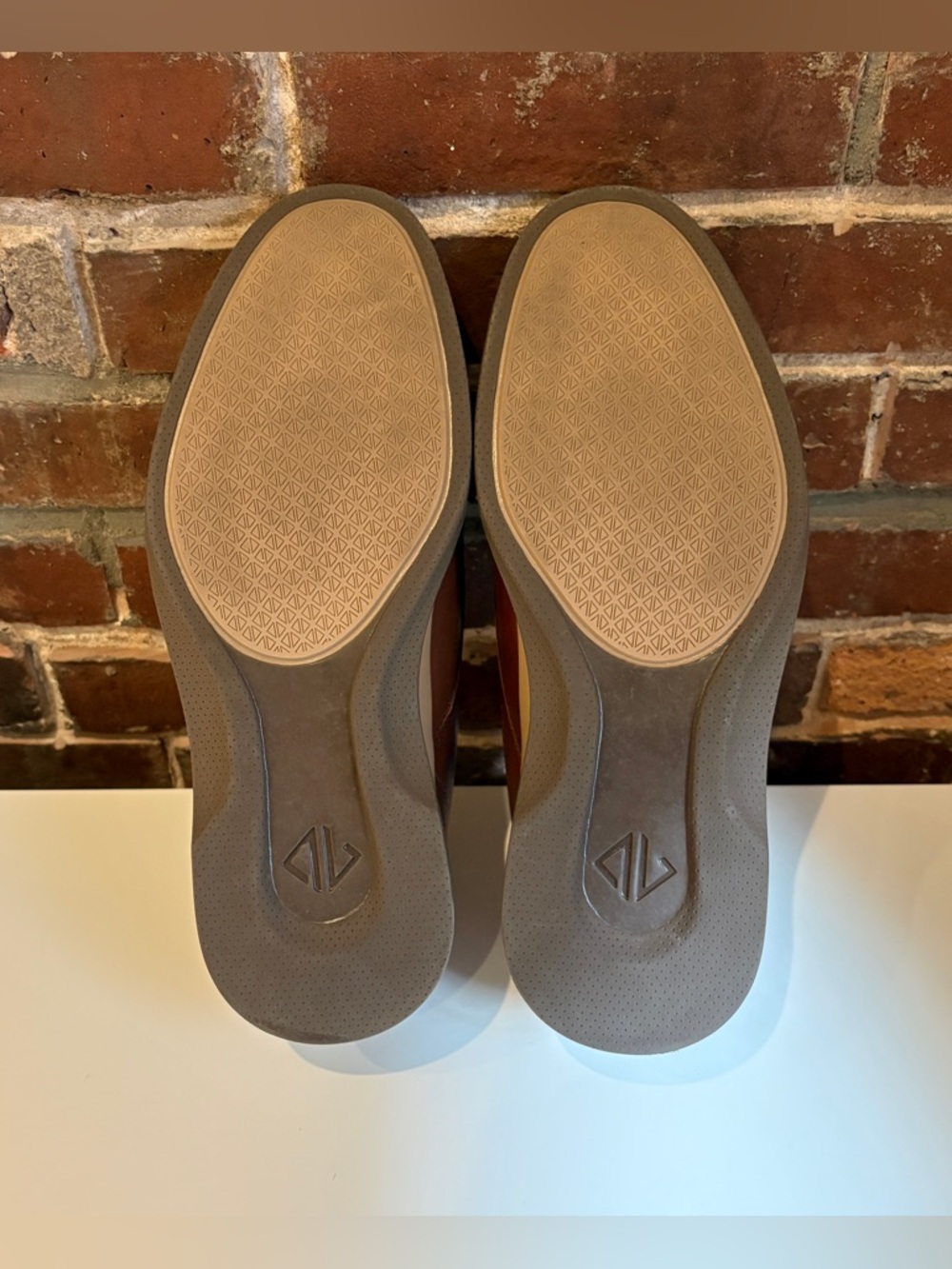 Amberjack Original Dress Shoes - Men’s 9 - Picture 6 of 6